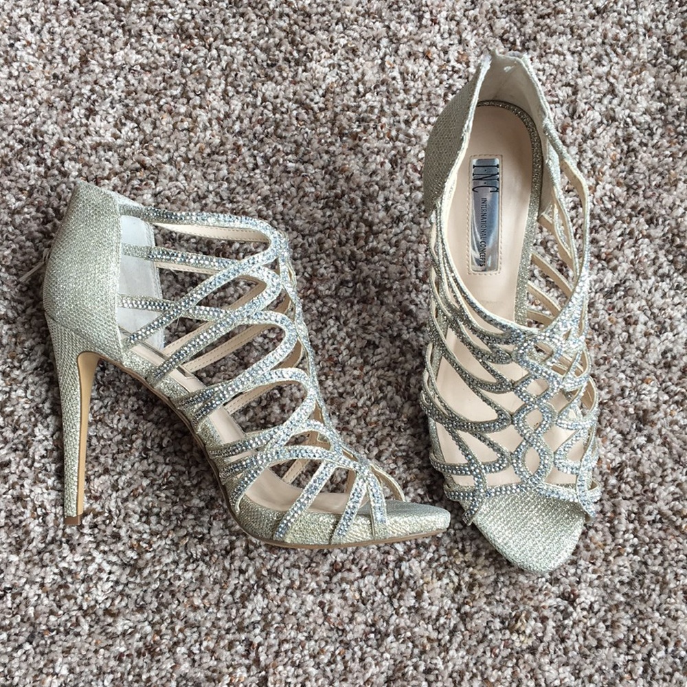 Gold/Silver heels